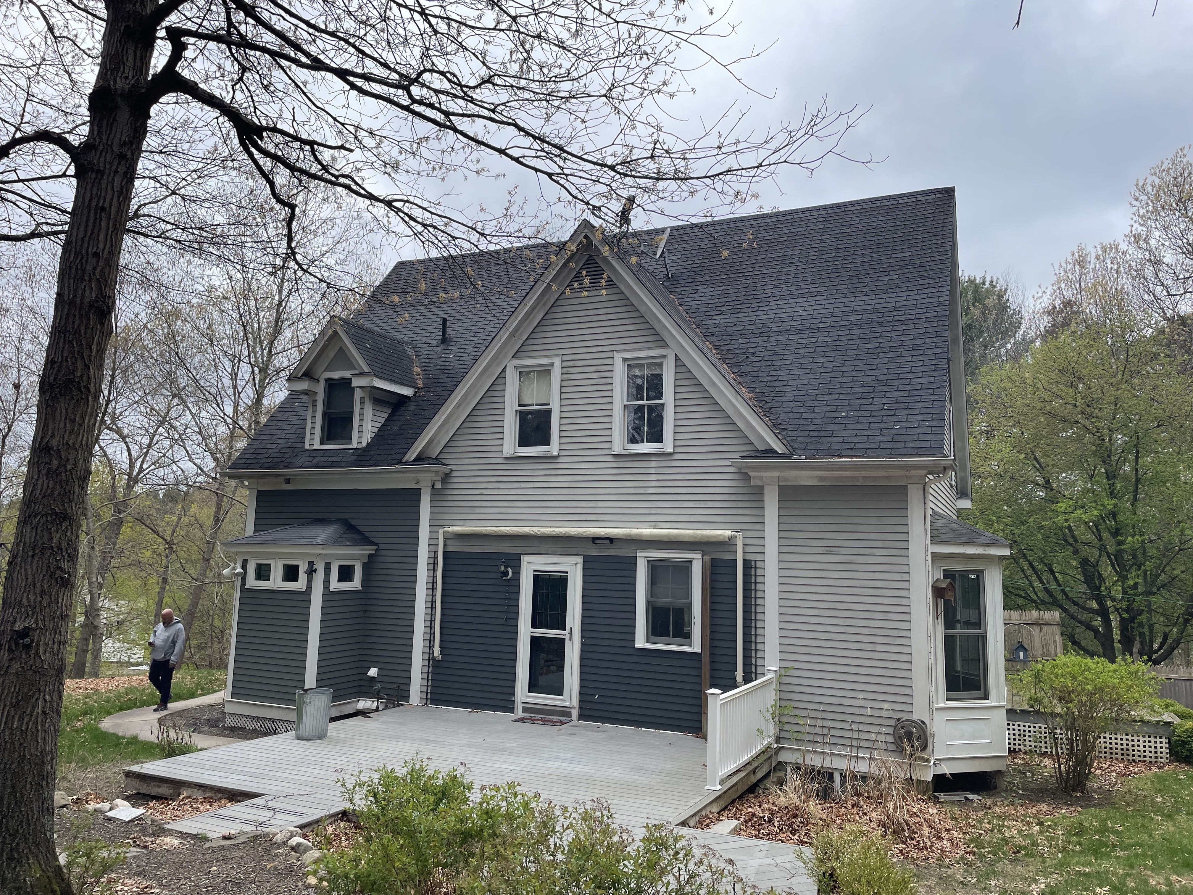 Colonial home exterior in Pembroke, MA served by Storm King Roofing